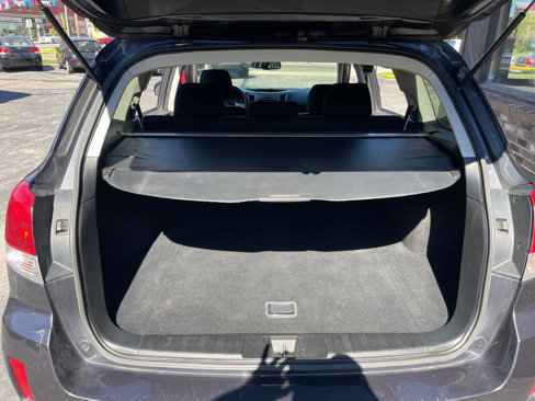 Used 2010 Subaru Outback 2.5i Premium image 16
