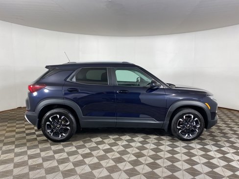 Used 2021 Chevrolet TrailBlazer LT w/ Convenience Package image 4