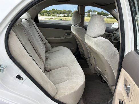 Used 2009 Kia Spectra EX image 29