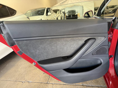 Used 2018 Tesla Model 3 Long Range image 21