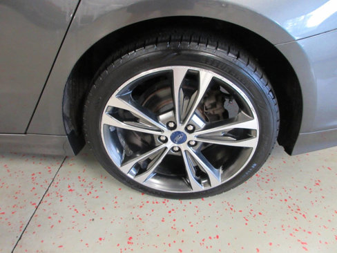 Used 2017 Ford Fusion Titanium image 18
