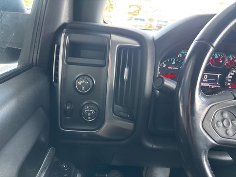 Used 2018 Chevrolet Silverado 1500 LT w/ LPO, Black Pack image 13