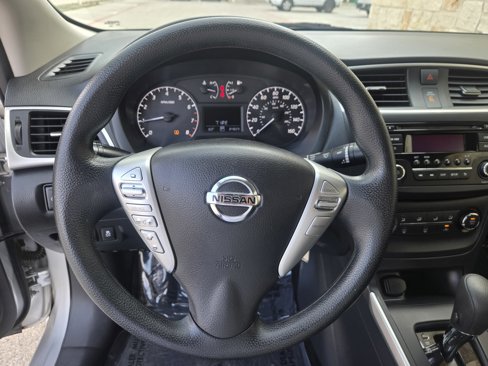 Used 2016 Nissan Sentra S image 12