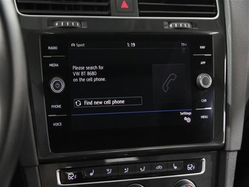 Used 2019 Volkswagen Golf Alltrack S image 11