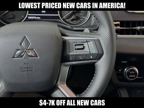 New 2024 Mitsubishi Outlander SE image 14