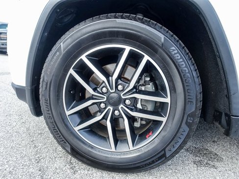 Used 2020 Jeep Grand Cherokee Trailhawk w/ Trailhawk Luxury Group image 18