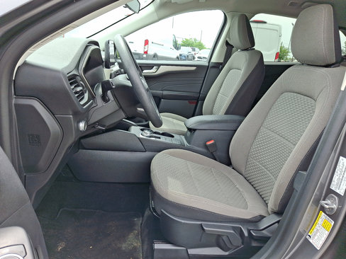 Certified 2021 Ford Escape SE image 13