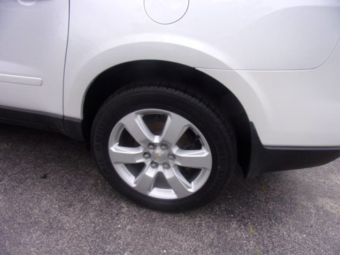 Used 2017 Chevrolet Traverse LT w/ Style and Technology Package image 10