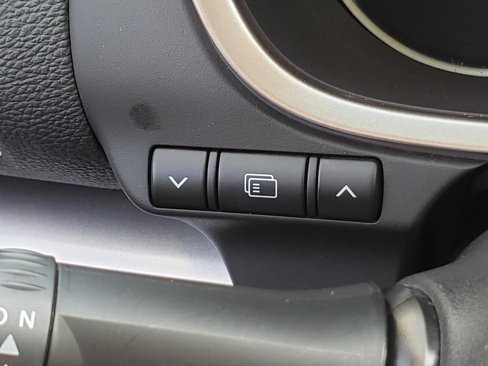 Used 2019 Mitsubishi Eclipse Cross LE image 37
