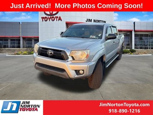 Used 2012 Toyota Tacoma PreRunner w/ TRD Off-Road Pkg image 3