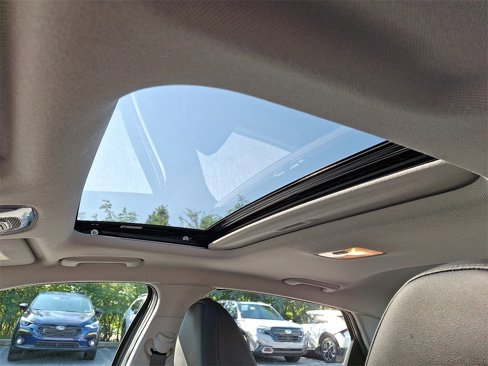 Used 2021 Hyundai Elantra Limited w/ Cargo Package image 14
