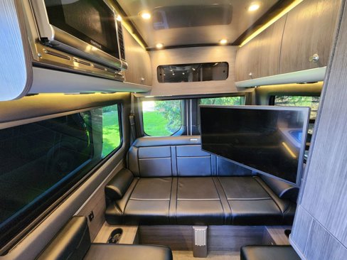 Used 2022 Mercedes-Benz Sprinter 2500 image 27