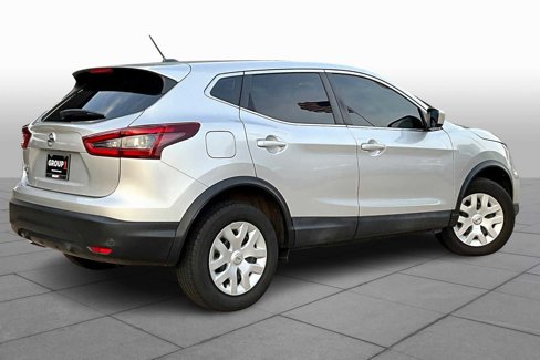Used 2020 Nissan Rogue Sport S image 12