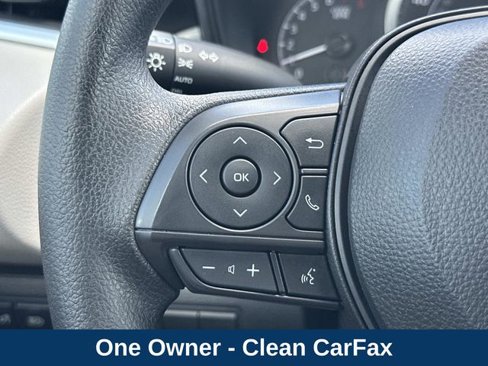 Used 2022 Toyota Corolla LE image 19