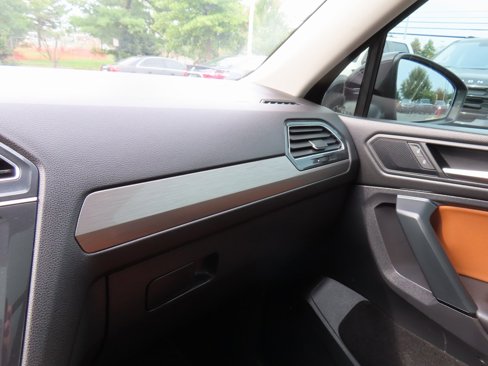 Used 2019 Volkswagen Tiguan SE image 21