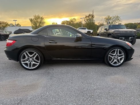 Used 2015 Mercedes-Benz SLK 250 image 7