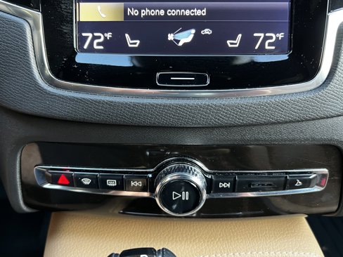 Used 2018 Volvo XC90 T6 Momentum w/ Convenience Package image 26