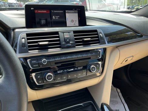 Used 2018 BMW 330e image 20