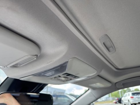 Used 2021 Toyota RAV4 XLE image 20