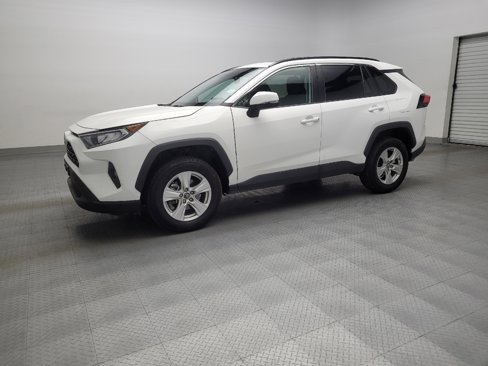 Used 2019 Toyota RAV4 XLE image 2