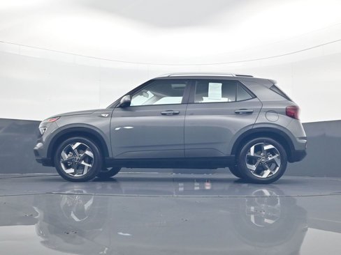 Certified 2021 Hyundai Venue SEL w/ Premium Package image 28