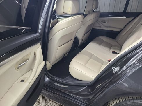 Used 2013 BMW 535i xDrive Sedan image 37