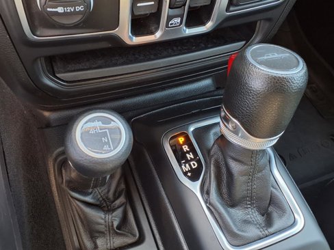 Used 2023 Jeep Gladiator Sport image 13