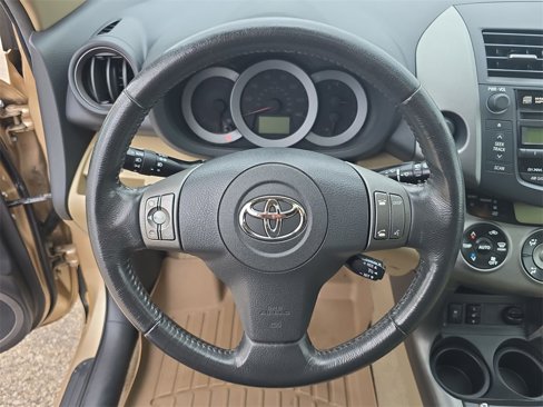 Used 2010 Toyota RAV4 Limited image 11