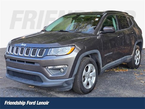 Used 2017 Jeep Compass Latitude w/ Popular Equipment Group image 1