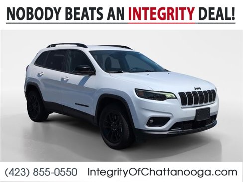 Used 2023 Jeep Cherokee Altitude Lux image 1