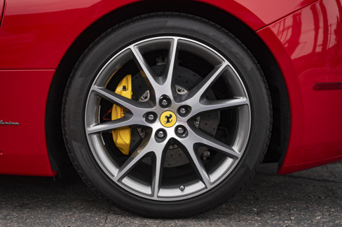 Used 2011 Ferrari California image 18