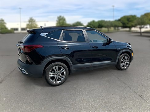 Used 2021 Kia Seltos S image 5