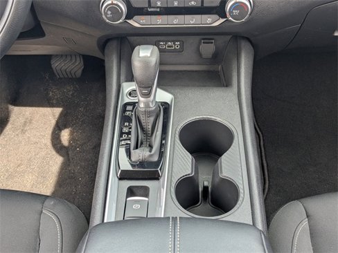 Used 2025 Nissan Altima 2.5 SV image 17