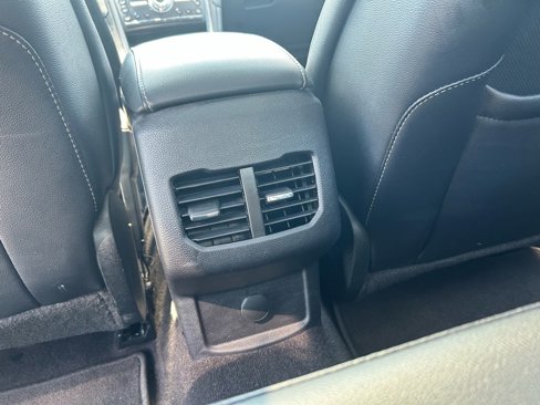 Used 2020 Ford Fusion Titanium image 10