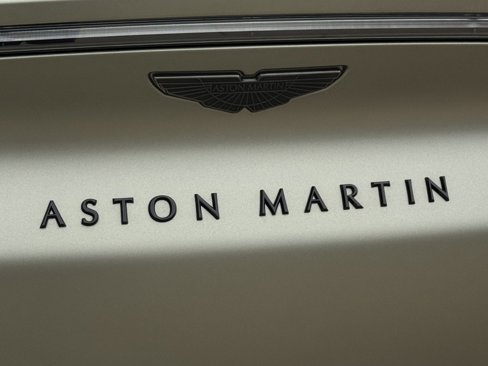 Used 2024 Aston Martin DBX 707 image 22