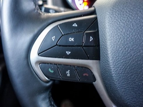 Used 2019 Jeep Grand Cherokee Altitude image 7