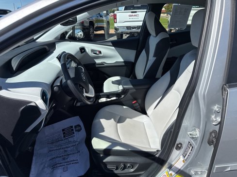Used 2017 Toyota Prius Four image 10