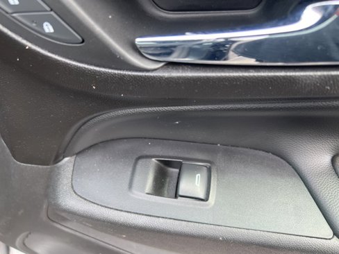 Used 2019 Chevrolet Equinox LT image 17