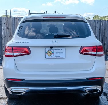 Used 2019 Mercedes-Benz GLC 300 image 4