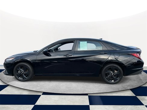 Certified 2023 Hyundai Elantra SEL image 4