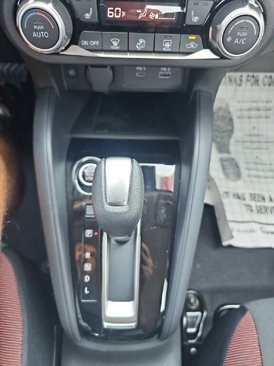 New 2025 Nissan Versa SR w/ Trunk Package image 13