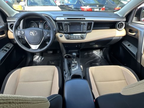 Used 2018 Toyota RAV4 XLE image 21