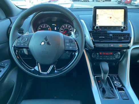 New 2024 Mitsubishi Eclipse Cross SEL image 8
