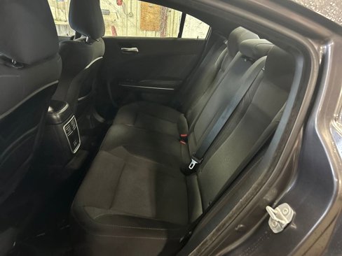 Used 2017 Dodge Charger SXT image 21