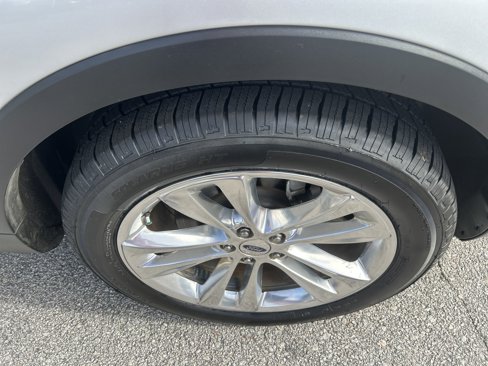 Used 2019 Ford Explorer XLT w/ Equipment Group 202A image 57