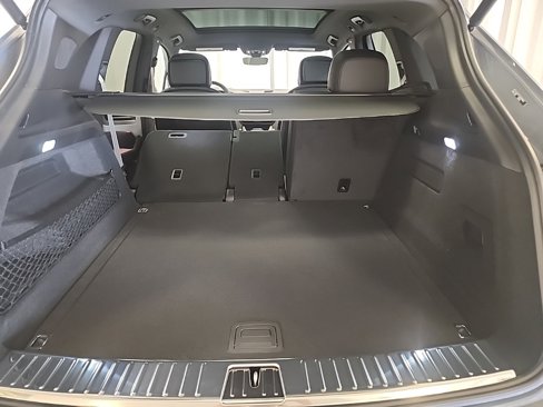 New 2025 Porsche Cayenne image 23