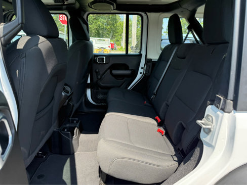 Used 2021 Jeep Wrangler Unlimited Sport image 24