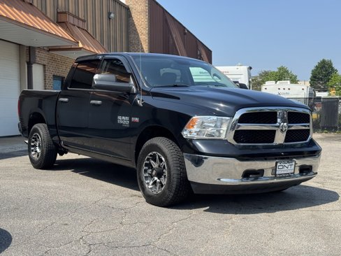 Used 2020 RAM 1500 Tradesman w/ Chrome Appearance Group image 6