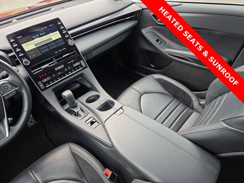 Used 2019 Toyota Avalon XSE image 12