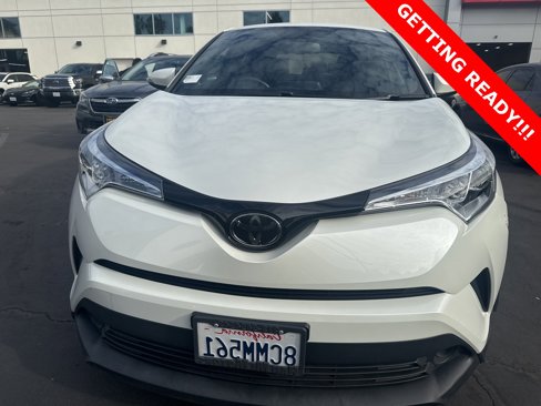 Used 2018 Toyota C-HR XLE image 6